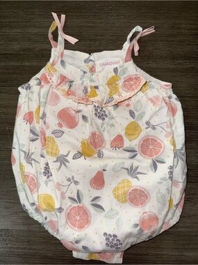Savannah Baby Girl Plaid Bubble Romper Flutter size 3-6 months  3-6M